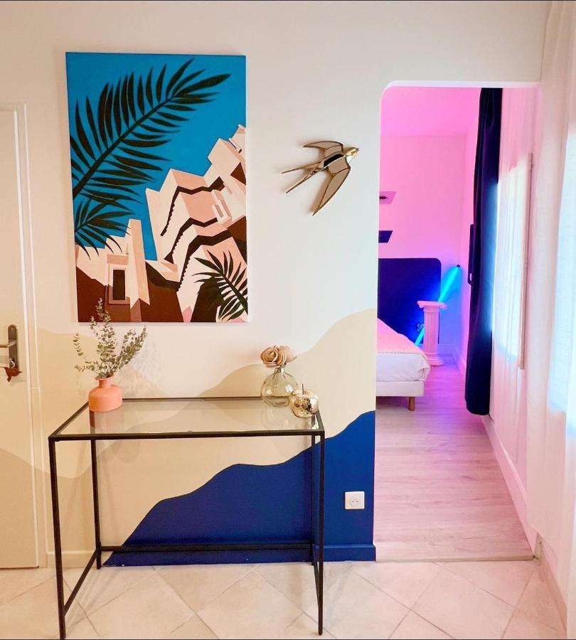 Roma Reva: Design Et Home Cinema Nimes Bagian luar foto
