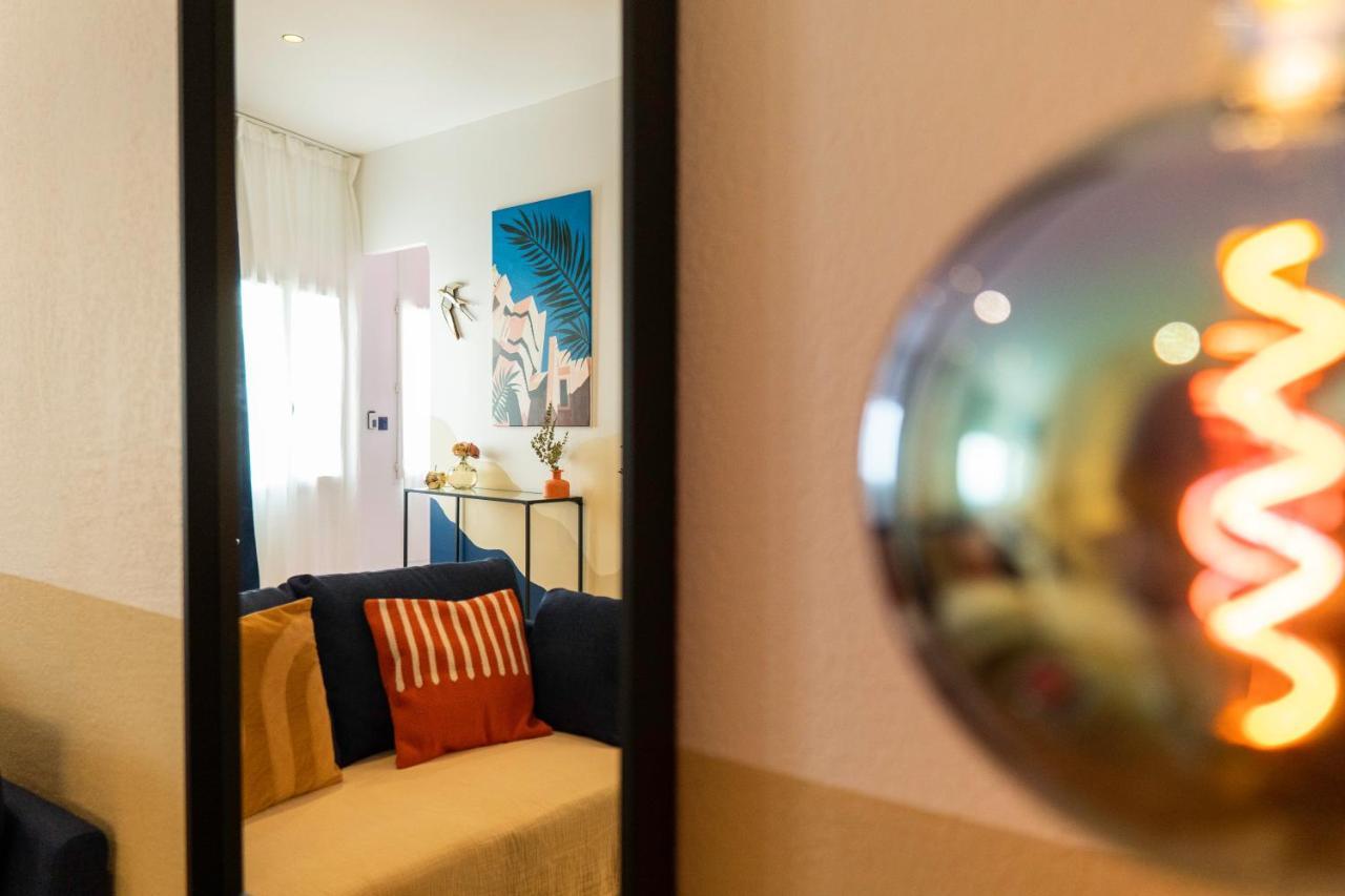 Roma Reva: Design Et Home Cinema Nimes Bagian luar foto